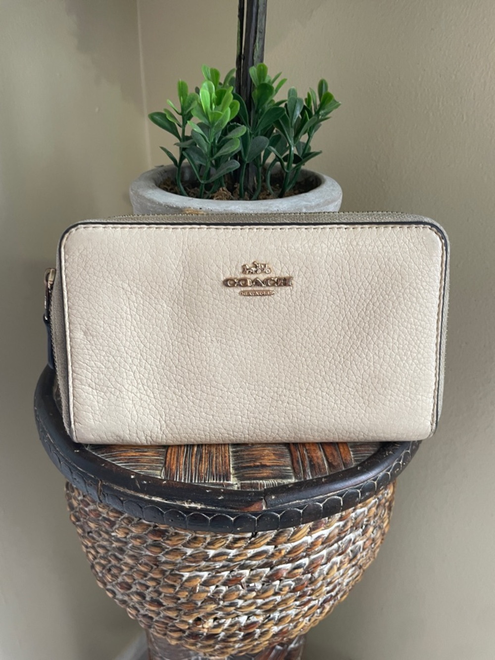 Coach Cream Pebbled Zip Around Wallet with Gold Logo